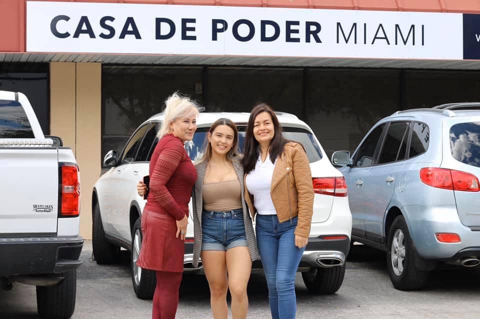 Iglesia cristiana casa de poder miami en Flroida